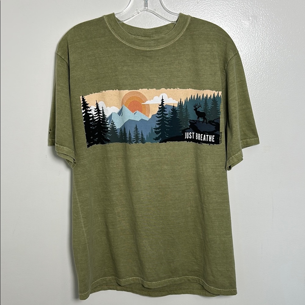 Crazy Shirt Hawaii Hemp Dyed “Just Breathe” Mountain/Deer Landscape T-Shirt Med